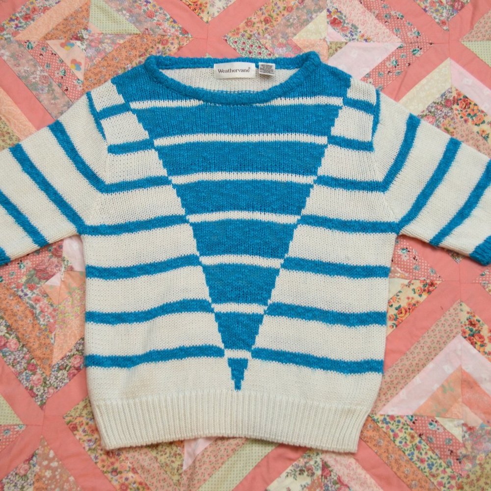 80s Blue and White Contrast Stripe Sweater